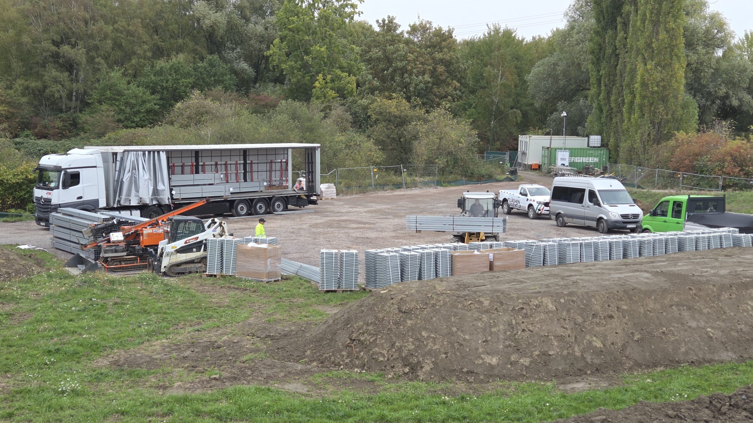 Baustelleneinrichtung 7,3 MW Freiflächen-Photovoltaikanlage mit Batteriespeicher Dortmund